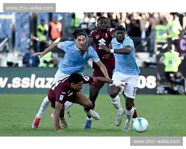 阿贾克斯中场控制权丢失,科普迈纳斯抢断拦截完全压制客队组织核心