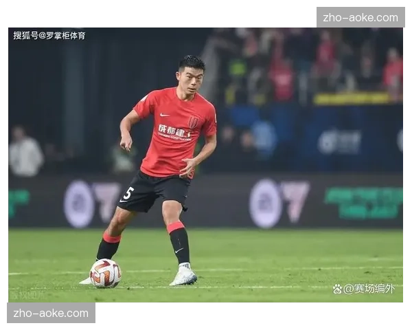 胡睿宝防守端多次漏人 深圳新鹏城后卫状态持续低迷